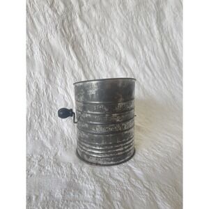 Vintage Bromwell's Metal 5 Cup Measuring Flour Sifter